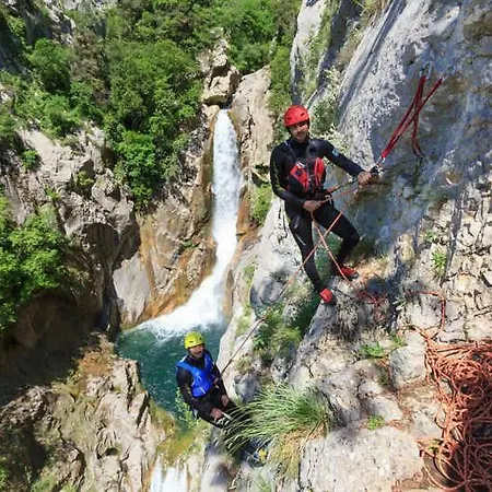 Appartamento Lunata Zadvarje